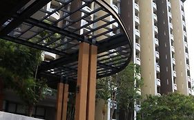Dluxx Thammasat
